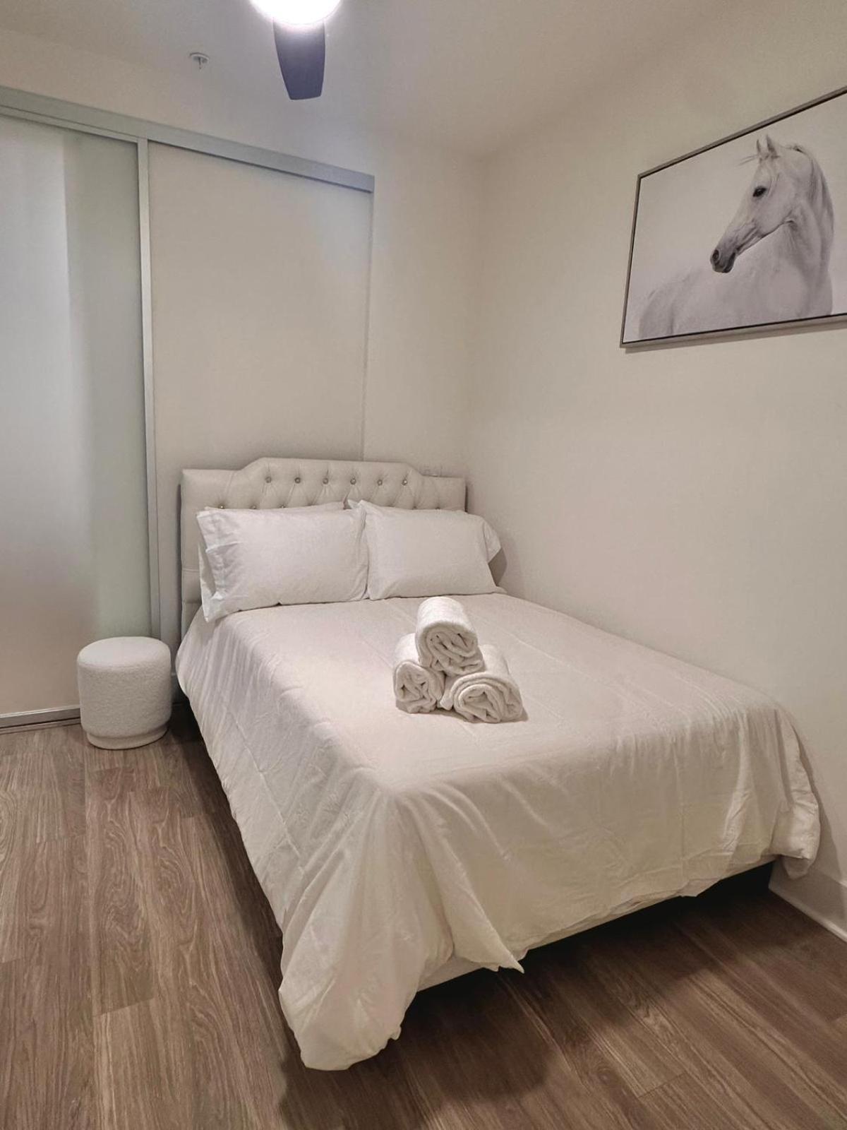 Cozy One Bedroom & Loft Sunset Free Off Site Parking And Wifi Los Angeles Esterno foto