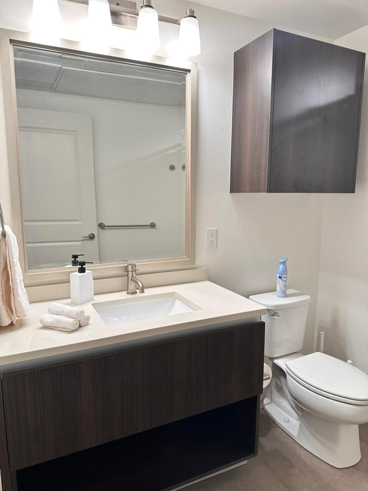 Cozy One Bedroom & Loft Sunset Free Off Site Parking And Wifi Los Angeles Esterno foto
